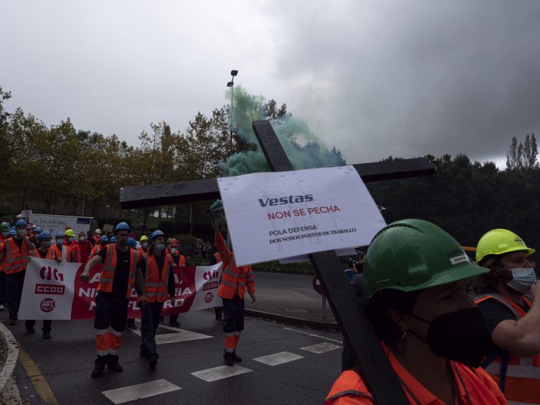 La Xunta critica que la ausencia del Gobierno obliga a suspender una reunión con los trabajadores de Vestas