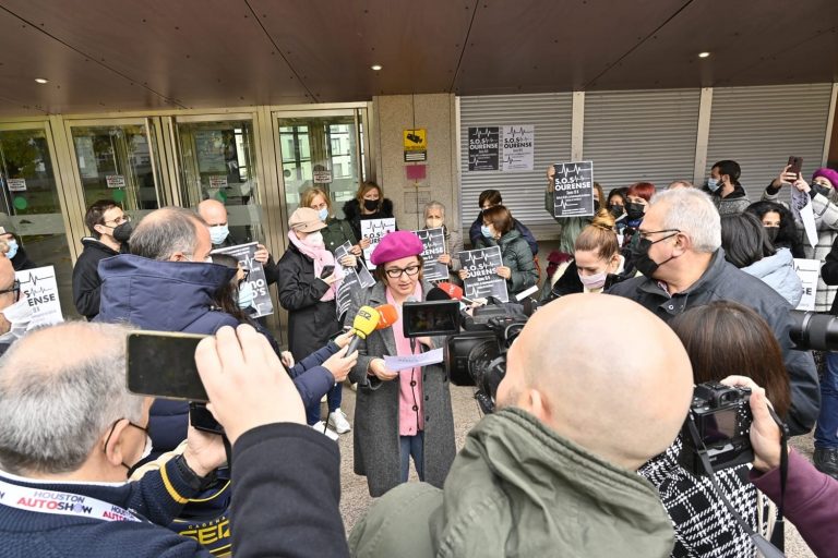 Más de 50 colectivos ourensanos se unen en una «llamada de auxilio» contra el «desastre» del gobierno municipal