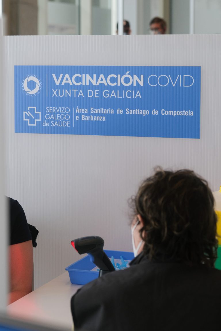 Galicia administra otras 12.280 dosis contra la Covid y supera el 85% de su población con pauta completa