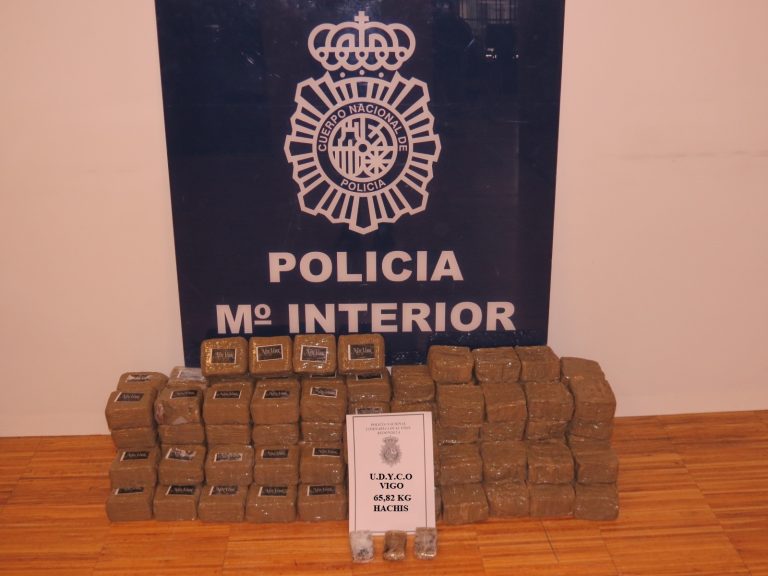Detenido en Ourense un militar retirado que transportaba 65 kilos de hachís de Andalucía a Galicia