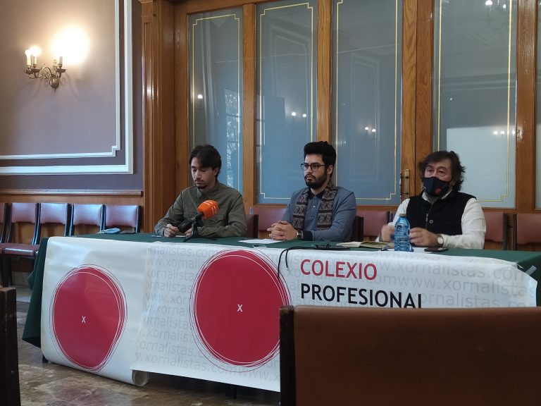 Un periodista afgano refugiado en Galicia pide a Occidente que «apoye a la resistencia no reconociendo a los talibanes»