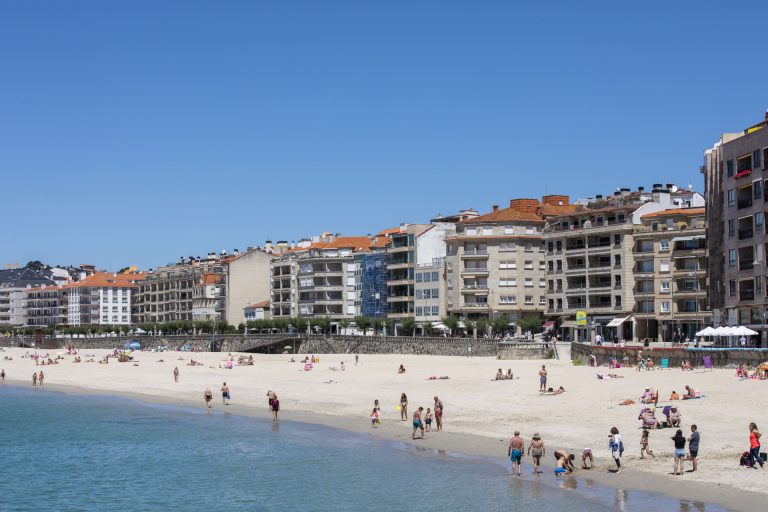 Galicia es la segunda comunidad en la que más aumentan las viviendas turísticas, que ya superan las 13.500