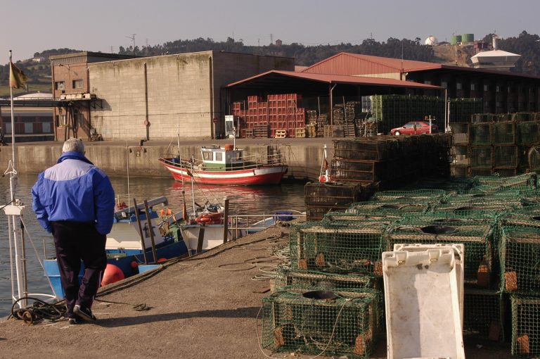 La flota gallega censura el recorte «nefasto» en la merluza y ve «lamentable» que siga cerrada la cigala