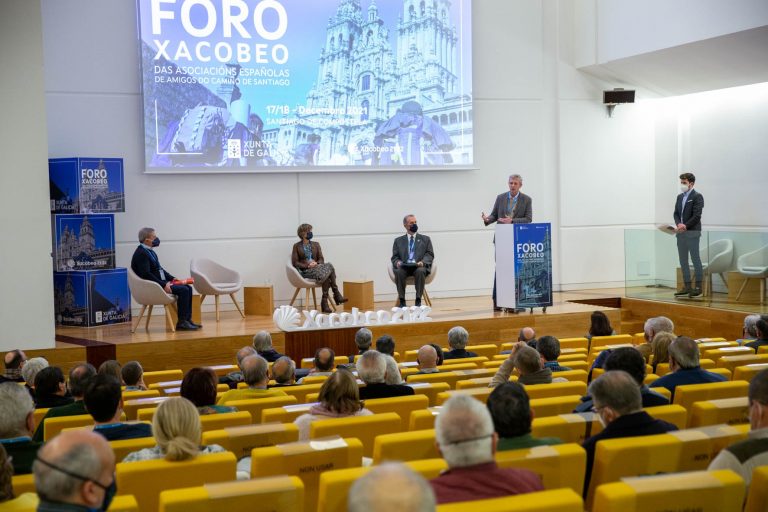 Xacobeo.- La Xunta anima a más de 300 asociaciones de Amigos del Camino a seguir promocionando las rutas jacobeas