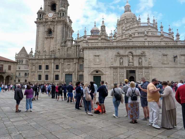 La catedral de Santiago acogerá este viernes una actuación de luz, color y música