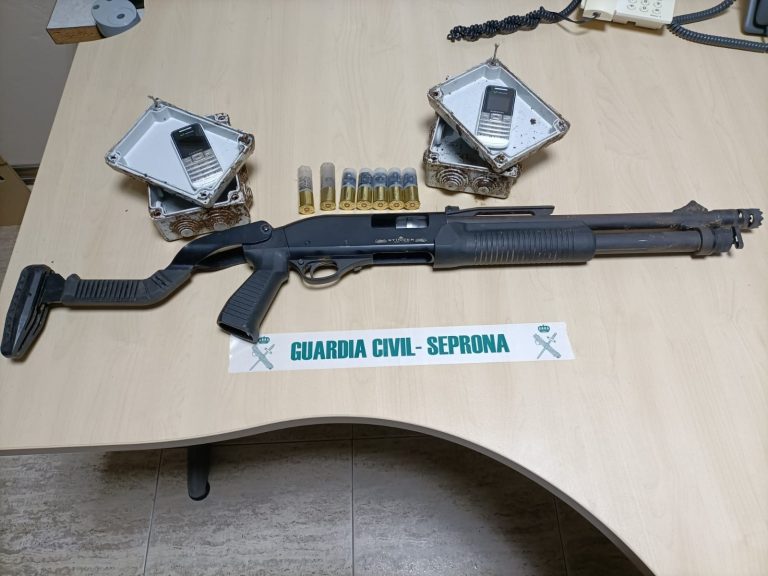 Investigado un vecino de Castroverde por caza mayor furtiva e intervenida una escopeta y munición prohibida