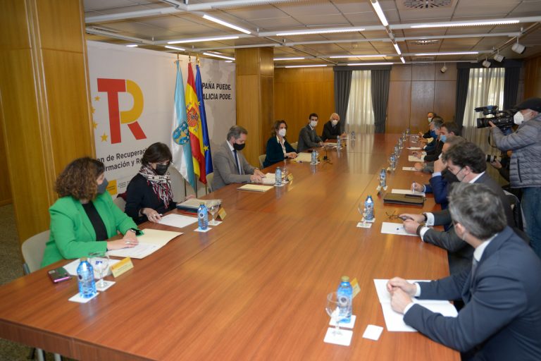 La ministra Ribera reivindica la «oportunidad» para Galicia de unas energías renovables «con respeto al territorio»
