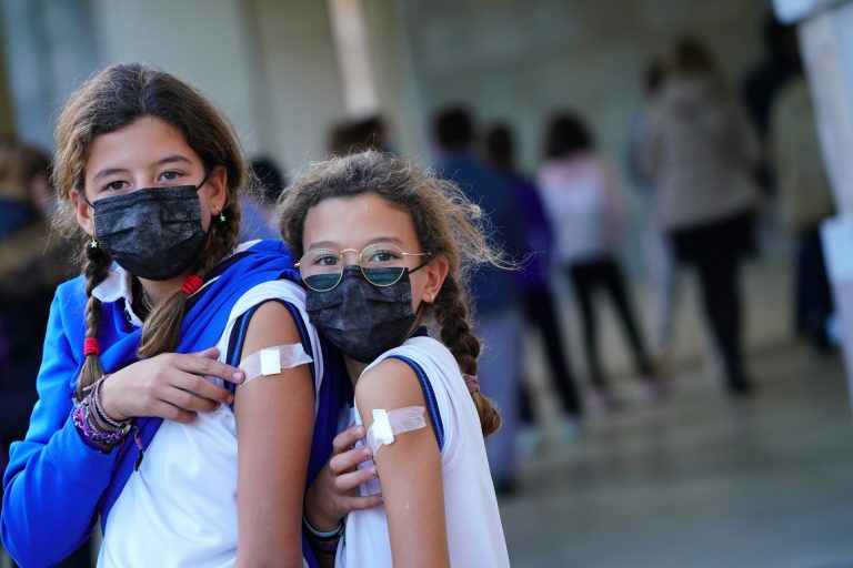 Galicia, a la cabeza en vacunación pediátrica: un 73,5% ya tiene una dosis