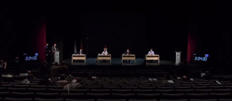 Bronca en el pleno de Ourense tras la expulsión del portavoz del BNG por Jácome, que pidió la intervención de la policía