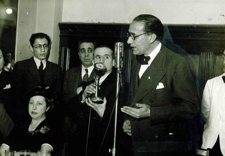 Miguel Anxo Seixas presenta la segunda y tercera parte de la biografía  ‘Castelao. Construtor da nación’