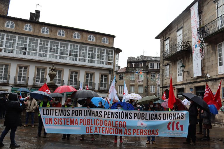 Jubilados protestan en las ciudades gallegas para reclamar pensiones «dignas»