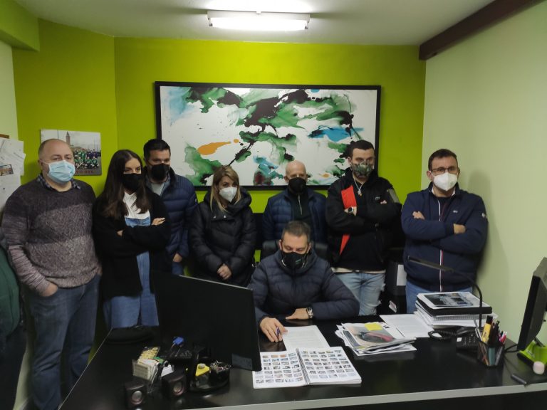 Los trabajadores del servicio de recogida de basura de A Coruña convocan una huelga de forma «inmediata e inminente»