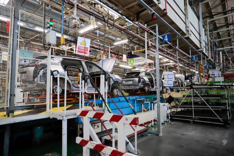 Stellantis Vigo vuelve a parar a partir de lunes la producción de furgonetas