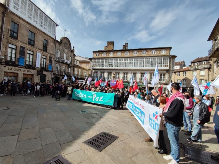 ‘Galiza pola Paz’ se manifiesta en las principales ciudades gallegas para pedir el fin de la guerra