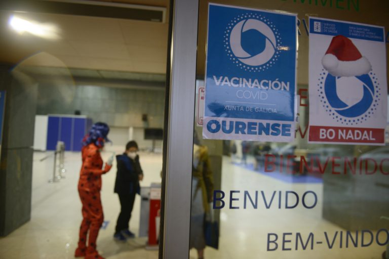 Menos de 5.000 personas quedan por completar la pauta de vacunación en la provincia de Ourense, un 80% niños