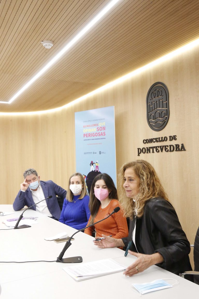 Un libro recoge los contenidos del foro «Las mujeres que opinan son peligrosas», celebrado en Pontevedra