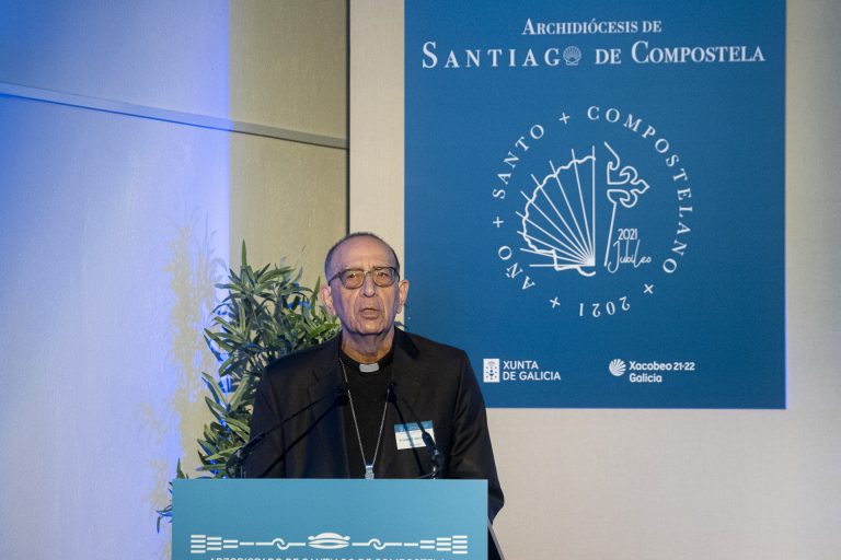 El presidente de la Conferencia Episcopal, sobre si el papa irá a Santiago: «Yo no soy profeta, mi deseo es que venga»