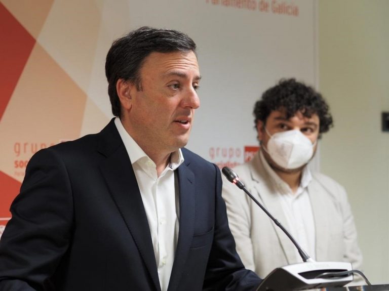 El PSdeG subraya su disposición «a sentarse» y esgrime que es el PP el que «no quiere cambiar» al alcalde de Ourense