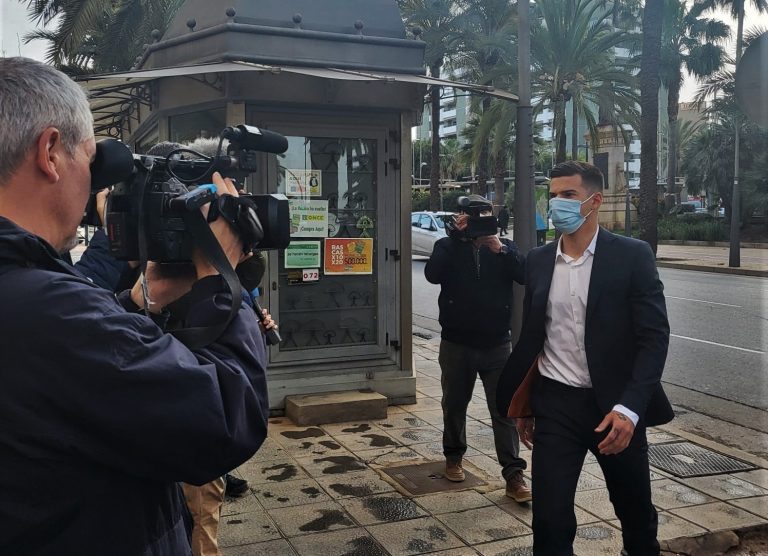 La acusación particular pedirá el ingreso en prisión provisional del futbolista Santi Mina