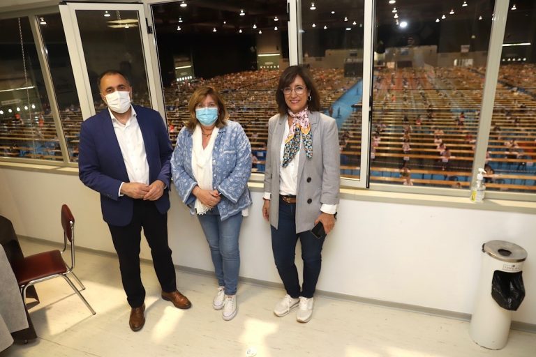 García Comesaña apunta a una campaña de vacunación «en otoño-invierno» para la cuarta dosis en menores de 80
