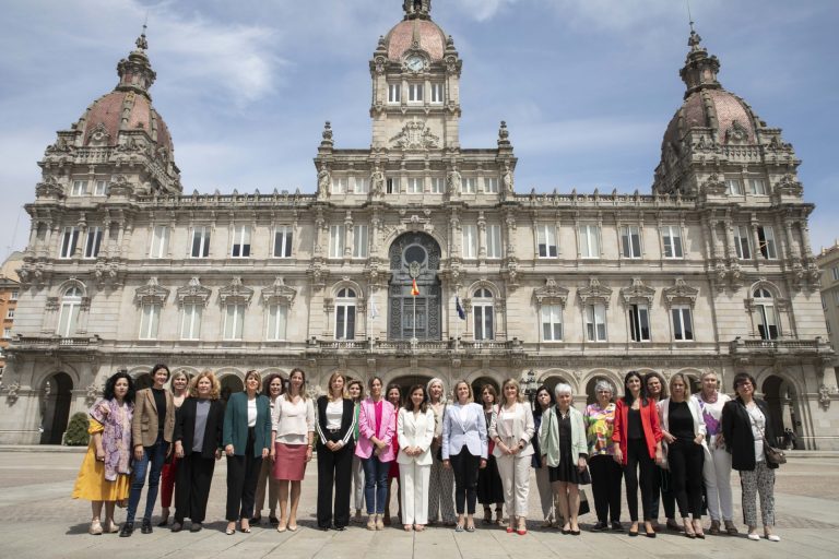 Alcaldesas españolas firman en A Coruña una declaración en defensa de políticas de igualdad