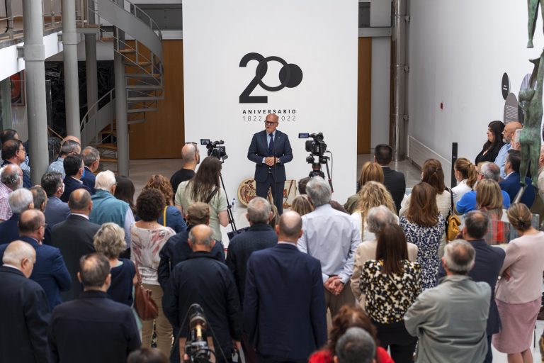 La Diputación de Ourense celebra su 200 aniversario con una exposición que recoge su trabajo a lo largo de los años