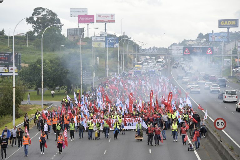 Los sindicatos mantienen la huelga en el metal en la provincia de A Coruña y ven la propuesta patronal «insuficiente»