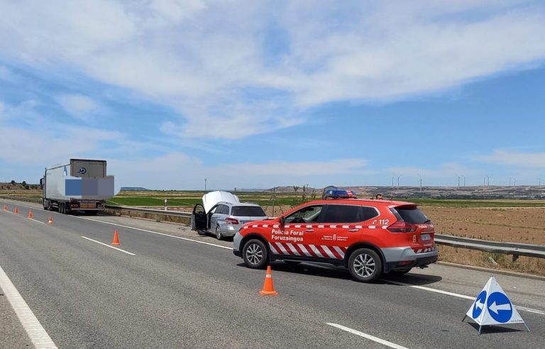 Fallece un motorista de A Coruña en una colisión con un coche en Navarra