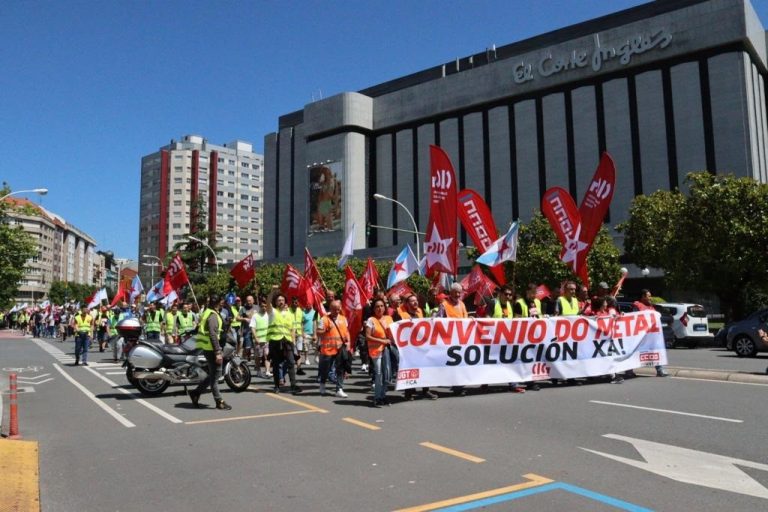 Los trabajadores del metal en la provincia de A Coruña secundan la séptima jornada de huelga por un convenio