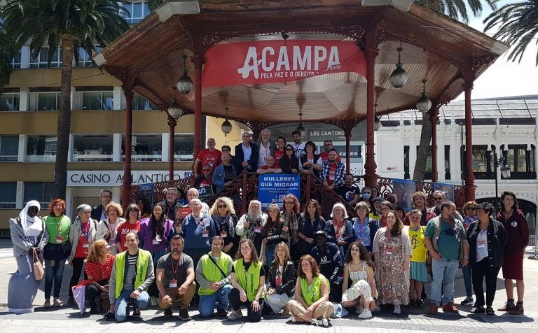 Red Acampa llena los jardines de Méndez Núñez en el VI Encuentro Acampa por la Paz y el Derecho a Refugio