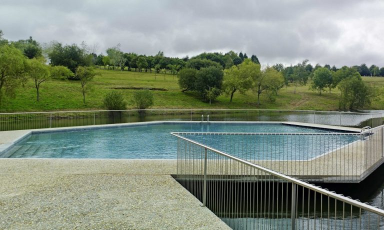 La mayoría de ahogamientos en niños en Galicia ocurre en piscinas sin supervisión, según un estudio