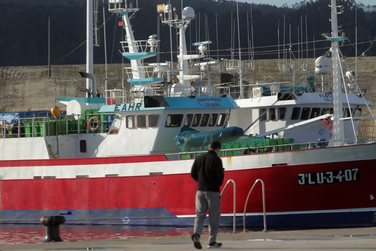 El Ministerio avala al sector pesquero de Celeiro para apoyar su financiación