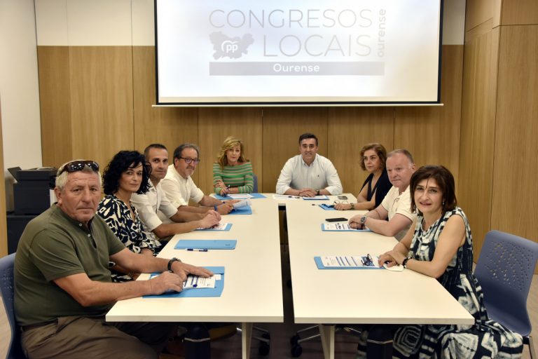 Los nueve presidentes de distrito del PP en Ourense animan a Manuel Cabezas a presentarse como candidato en 2023