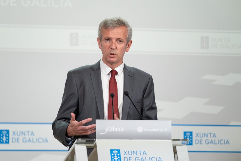 Rueda avala las bajadas de impuestos pero rechaza «competir» con otras CCAA: «Galicia tiene su ritmo»