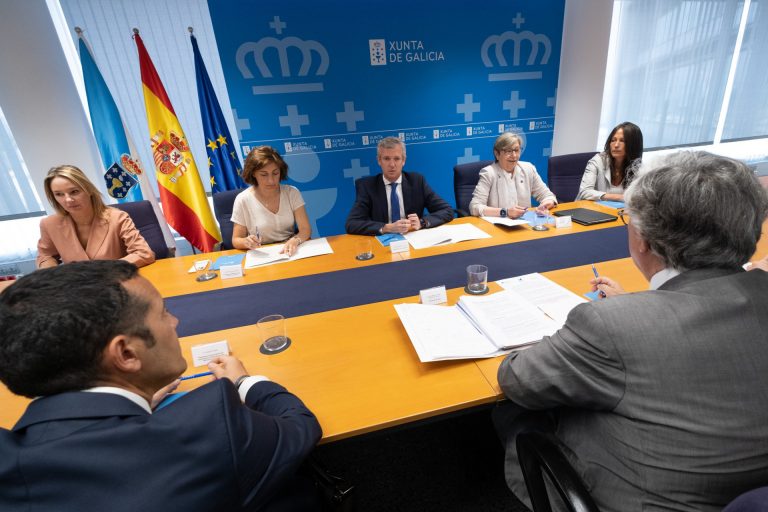 Xunta pide un dictamen al Consello Consultivo sobre la transferencia de Costas e insiste: «En Madrid no nos entienden»