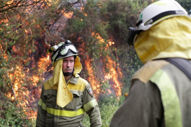 Los incendios provocados por los rayos superan el medio centenar en Galicia