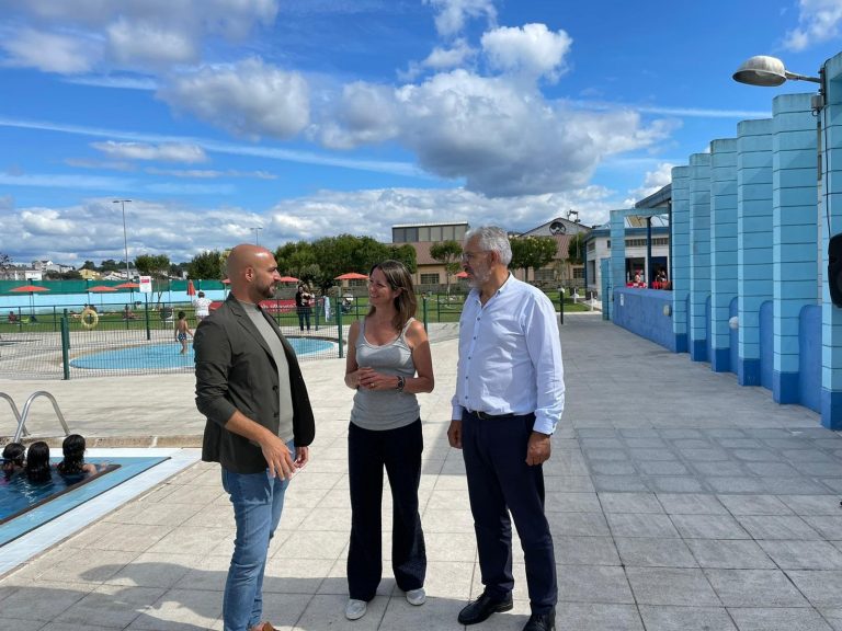 La alcaldesa de Lugo anuncia la gratuidad de la piscina exterior de Frigsa ante el ‘no’ de la Xunta a la playa fluvial