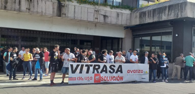 Trabajadores del bus urbano de Vigo volverán a movilizarse al insistir la empresa en negociar «un convenio a la baja»