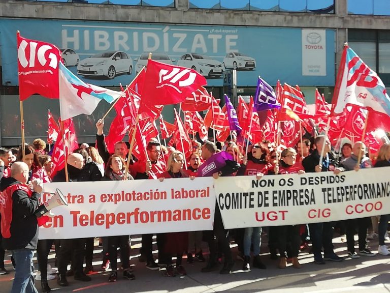 El pleno de A Coruña pide a Xunta y Gobierno medidas para evitar la deslocalización de la atención telefónica en Naturgy