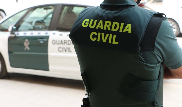 La Guardia Civil despliega un operativo contra la venta ilegal de arte sacro en Pontevedra