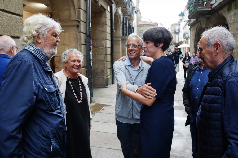 El BNG celebra su 40 aniversario con un acto político mirando al «futuro» en el que rehuye de fotos de reencuentro