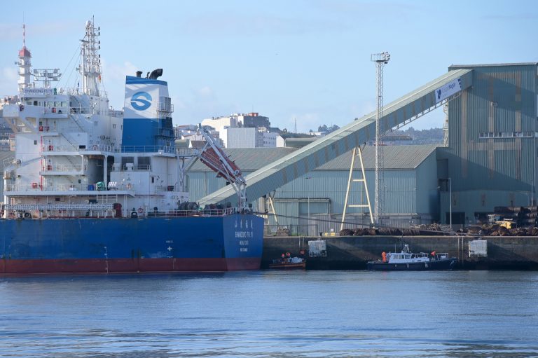 Los puertos gallegos sumaron más de 22,4 millones de toneladas hasta agosto empujados por A Coruña