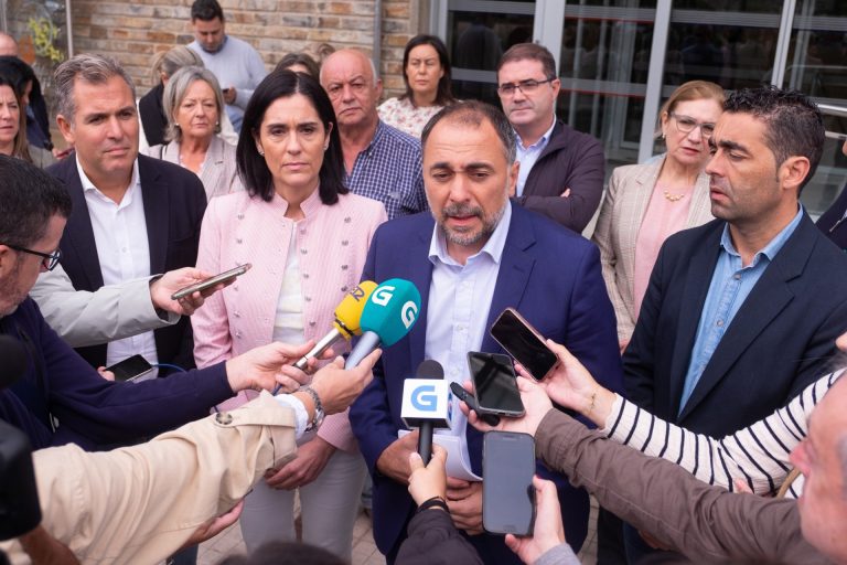 García Comesaña califica de «medida pionera» la cobertura de plazas vacantes de médicos por parte de la Xunta