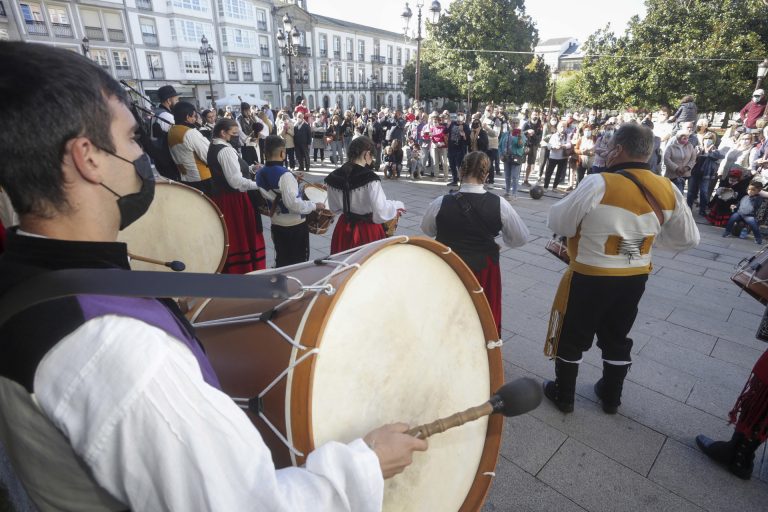 La alcaldesa de Lugo augura un San Froilán «muy masivo» y el Ayuntamiento refuerza y amplía las líneas de autobuses
