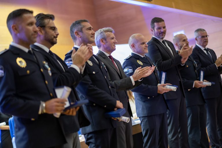 Rueda agradece la dedicación de los cuerpos y fuerzas de seguridad para hacer de Galicia uno de los «mejores lugares»