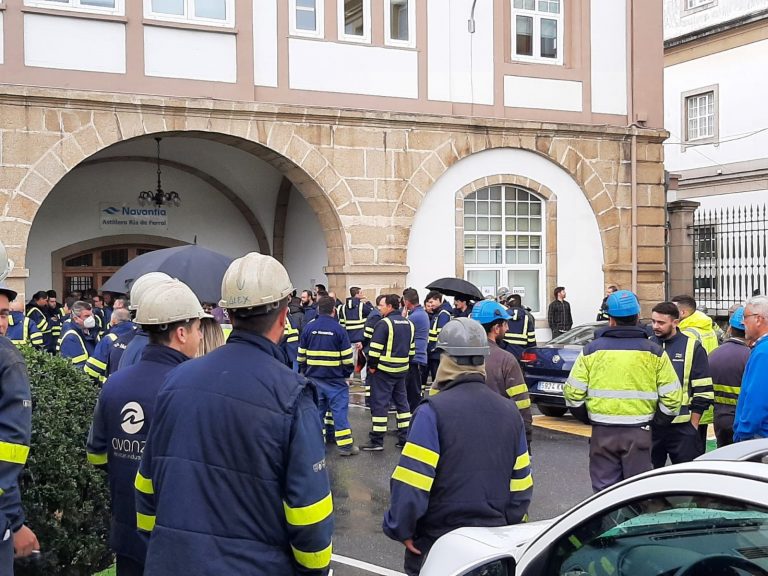 Los trabajadores de Navantia Ferrol y de las auxiliares inician movilizaciones para denunciar el exceso de horas extra