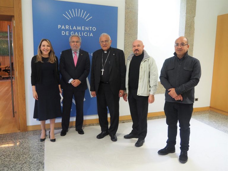 El arzobispo de Mérida (Venezuela) y el presidente del Parlamento de Galicia abordan la situación del país latino