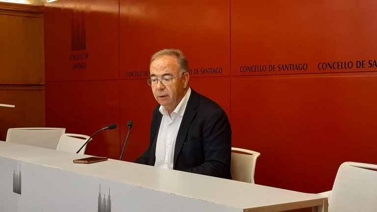 Santiago se queja de los criterios de por la Xunta para designar candidata a la Agencia de la IA y estudia reclamar