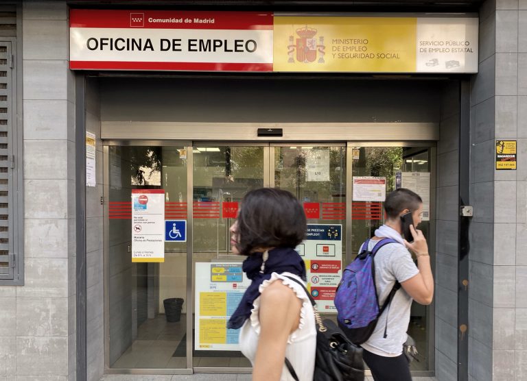 Galicia cuenta con 18 personas que ingresan en el mercado laboral por cada 100 personas en edad de abandonarlo