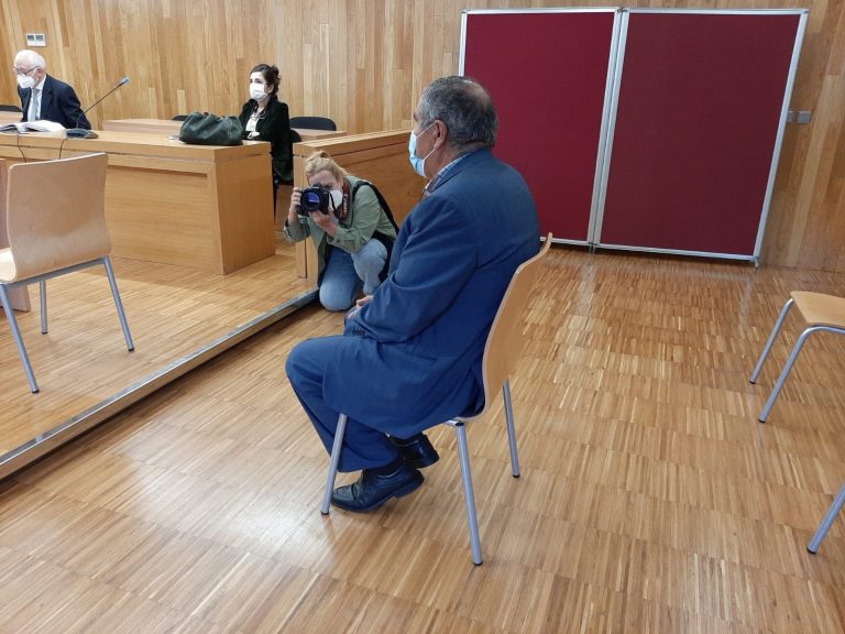 El ex alcalde de Muras no recurrirá la sentencia que le condena a nueve años y medio por prevaricación